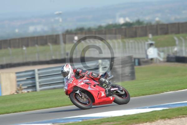 Motorcycle action photographs;Trackday digital images;donington;donington park leicestershire;donington photographs;event digital images;eventdigitalimages;no limits trackday;peter wileman photography;trackday;trackday photos