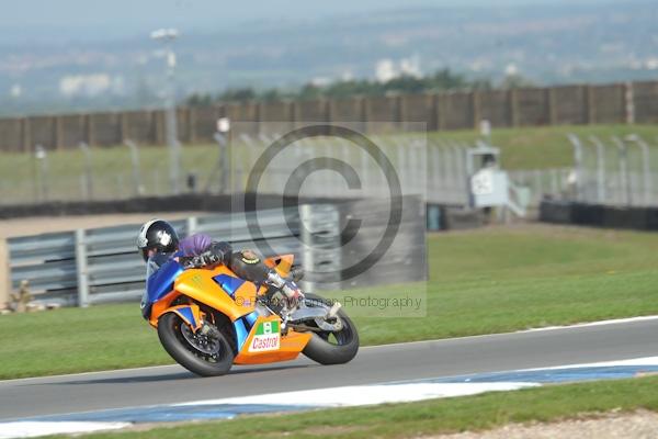 Motorcycle action photographs;Trackday digital images;donington;donington park leicestershire;donington photographs;event digital images;eventdigitalimages;no limits trackday;peter wileman photography;trackday;trackday photos