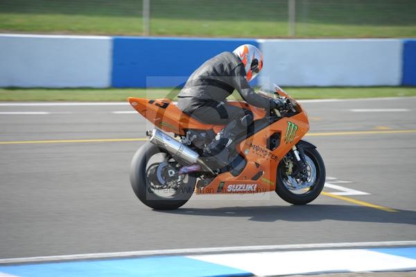 Motorcycle action photographs;Trackday digital images;donington;donington park leicestershire;donington photographs;event digital images;eventdigitalimages;no limits trackday;peter wileman photography;trackday;trackday photos