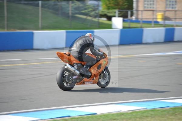 Motorcycle action photographs;Trackday digital images;donington;donington park leicestershire;donington photographs;event digital images;eventdigitalimages;no limits trackday;peter wileman photography;trackday;trackday photos