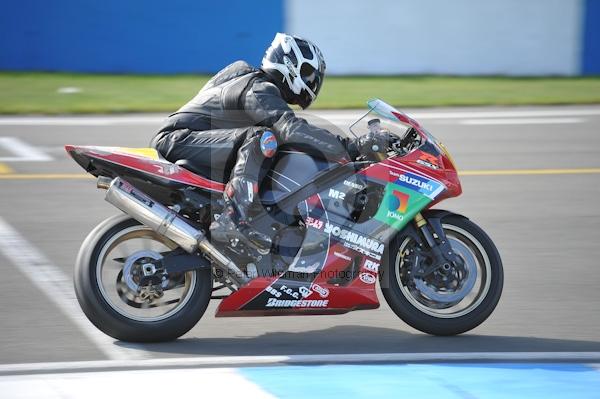 Motorcycle action photographs;Trackday digital images;donington;donington park leicestershire;donington photographs;event digital images;eventdigitalimages;no limits trackday;peter wileman photography;trackday;trackday photos