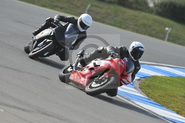 Motorcycle action photographs;Trackday digital images;donington;donington park leicestershire;donington photographs;event digital images;eventdigitalimages;no limits trackday;peter wileman photography;trackday;trackday photos