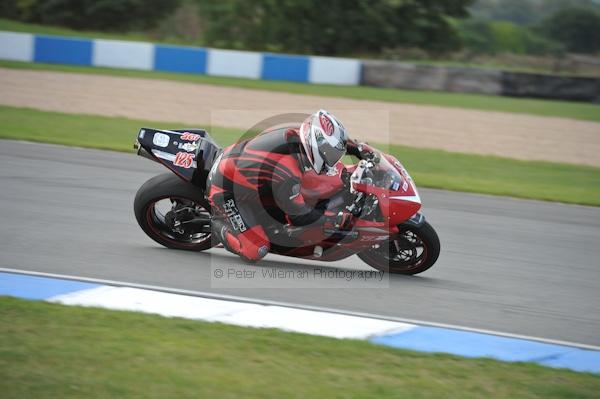 Motorcycle action photographs;Trackday digital images;donington;donington park leicestershire;donington photographs;event digital images;eventdigitalimages;no limits trackday;peter wileman photography;trackday;trackday photos