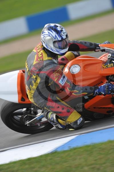 Motorcycle action photographs;Trackday digital images;donington;donington park leicestershire;donington photographs;event digital images;eventdigitalimages;no limits trackday;peter wileman photography;trackday;trackday photos