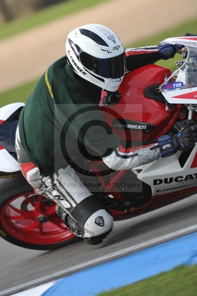 Motorcycle action photographs;Trackday digital images;donington;donington park leicestershire;donington photographs;event digital images;eventdigitalimages;no limits trackday;peter wileman photography;trackday;trackday photos