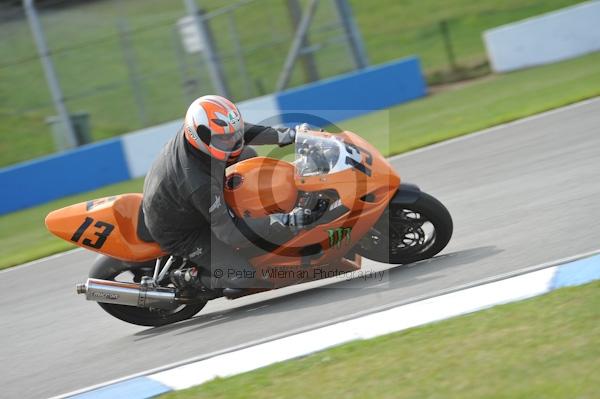 Motorcycle action photographs;Trackday digital images;donington;donington park leicestershire;donington photographs;event digital images;eventdigitalimages;no limits trackday;peter wileman photography;trackday;trackday photos