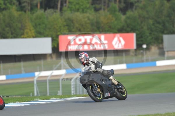 Motorcycle action photographs;Trackday digital images;donington;donington park leicestershire;donington photographs;event digital images;eventdigitalimages;no limits trackday;peter wileman photography;trackday;trackday photos