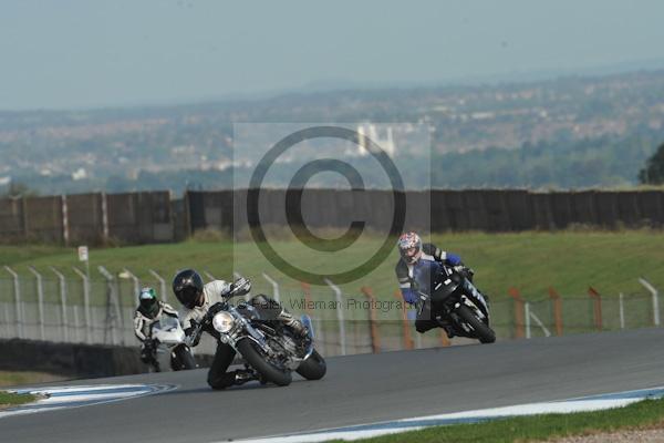 Motorcycle action photographs;Trackday digital images;donington;donington park leicestershire;donington photographs;event digital images;eventdigitalimages;no limits trackday;peter wileman photography;trackday;trackday photos