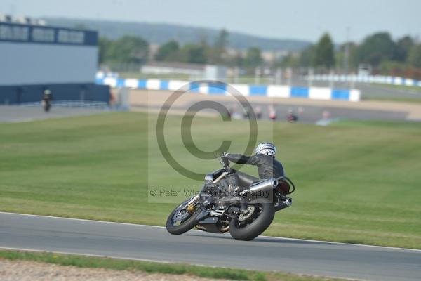 Motorcycle action photographs;Trackday digital images;donington;donington park leicestershire;donington photographs;event digital images;eventdigitalimages;no limits trackday;peter wileman photography;trackday;trackday photos