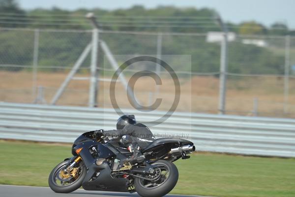 Motorcycle action photographs;Trackday digital images;donington;donington park leicestershire;donington photographs;event digital images;eventdigitalimages;no limits trackday;peter wileman photography;trackday;trackday photos