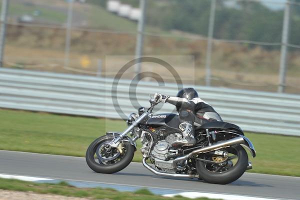 Motorcycle action photographs;Trackday digital images;donington;donington park leicestershire;donington photographs;event digital images;eventdigitalimages;no limits trackday;peter wileman photography;trackday;trackday photos