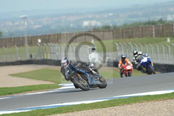 Motorcycle action photographs;Trackday digital images;donington;donington park leicestershire;donington photographs;event digital images;eventdigitalimages;no limits trackday;peter wileman photography;trackday;trackday photos