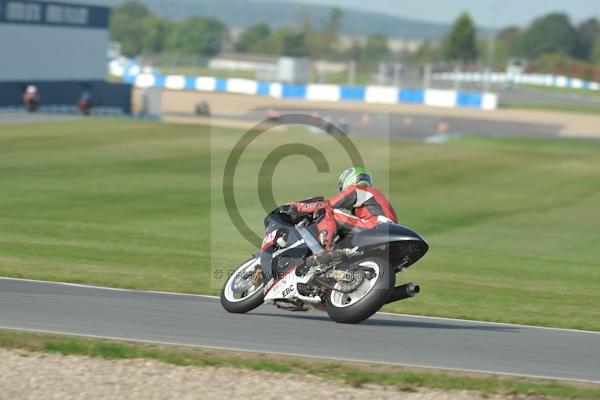 Motorcycle action photographs;Trackday digital images;donington;donington park leicestershire;donington photographs;event digital images;eventdigitalimages;no limits trackday;peter wileman photography;trackday;trackday photos