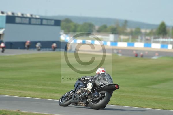 Motorcycle action photographs;Trackday digital images;donington;donington park leicestershire;donington photographs;event digital images;eventdigitalimages;no limits trackday;peter wileman photography;trackday;trackday photos