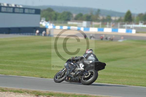 Motorcycle action photographs;Trackday digital images;donington;donington park leicestershire;donington photographs;event digital images;eventdigitalimages;no limits trackday;peter wileman photography;trackday;trackday photos