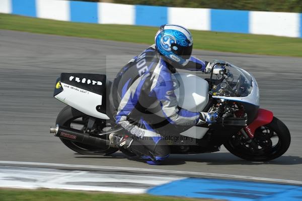 Motorcycle action photographs;Trackday digital images;donington;donington park leicestershire;donington photographs;event digital images;eventdigitalimages;no limits trackday;peter wileman photography;trackday;trackday photos