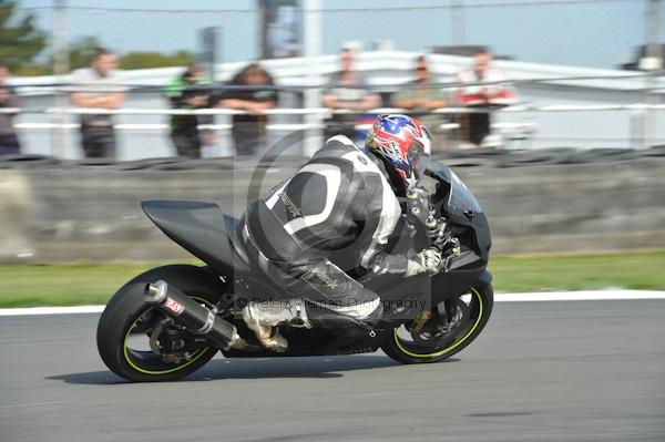 Motorcycle action photographs;Trackday digital images;donington;donington park leicestershire;donington photographs;event digital images;eventdigitalimages;no limits trackday;peter wileman photography;trackday;trackday photos