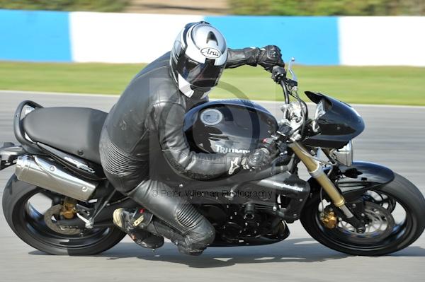 Motorcycle action photographs;Trackday digital images;donington;donington park leicestershire;donington photographs;event digital images;eventdigitalimages;no limits trackday;peter wileman photography;trackday;trackday photos