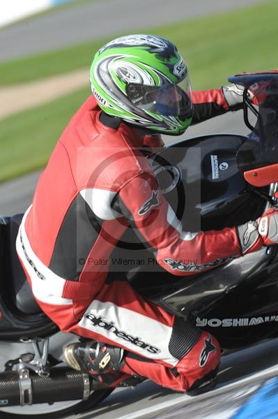 Motorcycle action photographs;Trackday digital images;donington;donington park leicestershire;donington photographs;event digital images;eventdigitalimages;no limits trackday;peter wileman photography;trackday;trackday photos