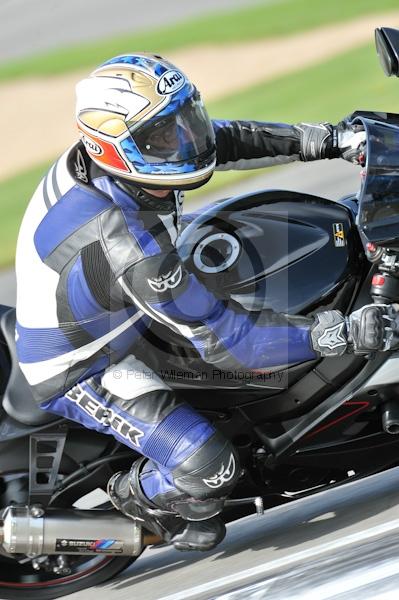 Motorcycle action photographs;Trackday digital images;donington;donington park leicestershire;donington photographs;event digital images;eventdigitalimages;no limits trackday;peter wileman photography;trackday;trackday photos