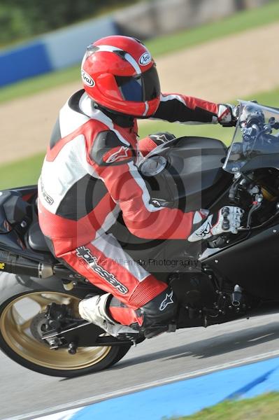 Motorcycle action photographs;Trackday digital images;donington;donington park leicestershire;donington photographs;event digital images;eventdigitalimages;no limits trackday;peter wileman photography;trackday;trackday photos