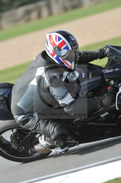 Motorcycle action photographs;Trackday digital images;donington;donington park leicestershire;donington photographs;event digital images;eventdigitalimages;no limits trackday;peter wileman photography;trackday;trackday photos