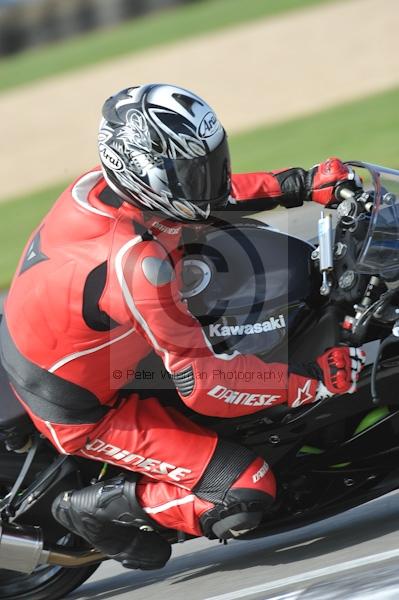 Motorcycle action photographs;Trackday digital images;donington;donington park leicestershire;donington photographs;event digital images;eventdigitalimages;no limits trackday;peter wileman photography;trackday;trackday photos