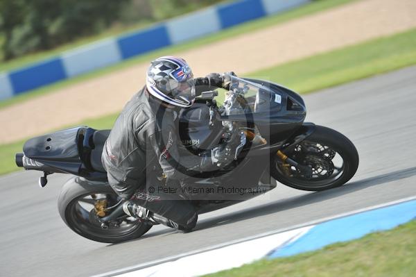 Motorcycle action photographs;Trackday digital images;donington;donington park leicestershire;donington photographs;event digital images;eventdigitalimages;no limits trackday;peter wileman photography;trackday;trackday photos