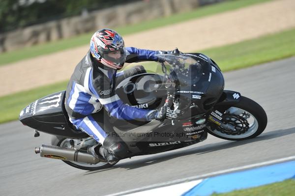 Motorcycle action photographs;Trackday digital images;donington;donington park leicestershire;donington photographs;event digital images;eventdigitalimages;no limits trackday;peter wileman photography;trackday;trackday photos