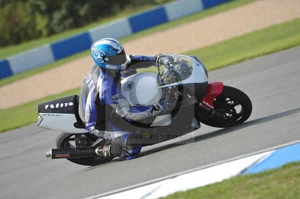 Motorcycle action photographs;Trackday digital images;donington;donington park leicestershire;donington photographs;event digital images;eventdigitalimages;no limits trackday;peter wileman photography;trackday;trackday photos