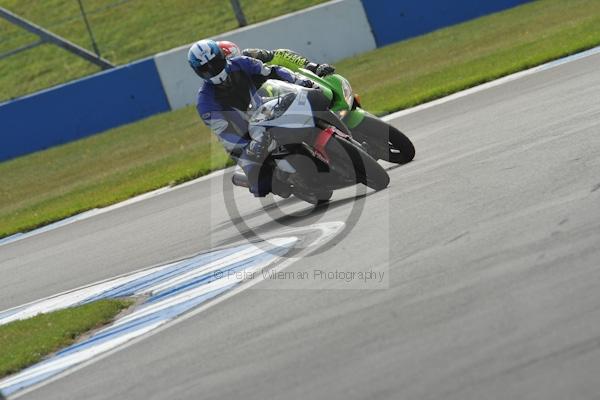 Motorcycle action photographs;Trackday digital images;donington;donington park leicestershire;donington photographs;event digital images;eventdigitalimages;no limits trackday;peter wileman photography;trackday;trackday photos