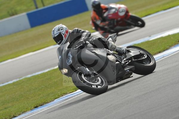 Motorcycle action photographs;Trackday digital images;donington;donington park leicestershire;donington photographs;event digital images;eventdigitalimages;no limits trackday;peter wileman photography;trackday;trackday photos