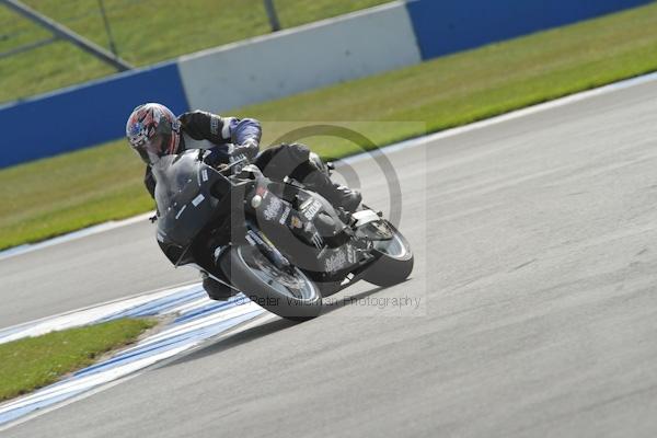 Motorcycle action photographs;Trackday digital images;donington;donington park leicestershire;donington photographs;event digital images;eventdigitalimages;no limits trackday;peter wileman photography;trackday;trackday photos