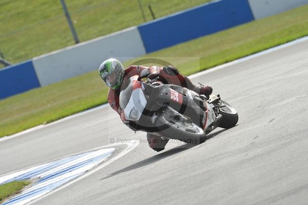 Motorcycle action photographs;Trackday digital images;donington;donington park leicestershire;donington photographs;event digital images;eventdigitalimages;no limits trackday;peter wileman photography;trackday;trackday photos