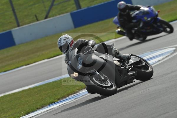 Motorcycle action photographs;Trackday digital images;donington;donington park leicestershire;donington photographs;event digital images;eventdigitalimages;no limits trackday;peter wileman photography;trackday;trackday photos