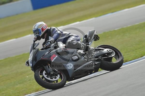 Motorcycle action photographs;Trackday digital images;donington;donington park leicestershire;donington photographs;event digital images;eventdigitalimages;no limits trackday;peter wileman photography;trackday;trackday photos