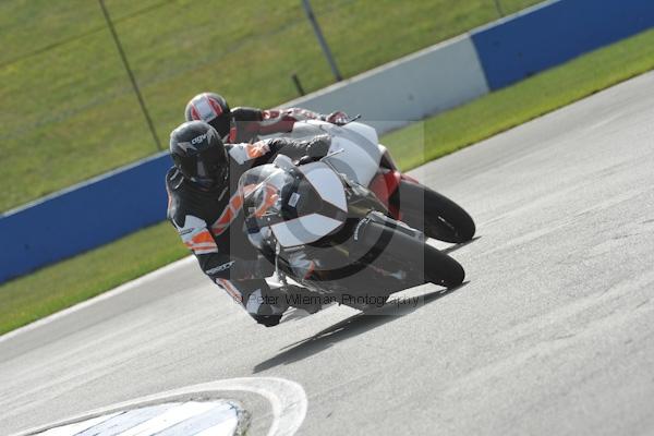 Motorcycle action photographs;Trackday digital images;donington;donington park leicestershire;donington photographs;event digital images;eventdigitalimages;no limits trackday;peter wileman photography;trackday;trackday photos