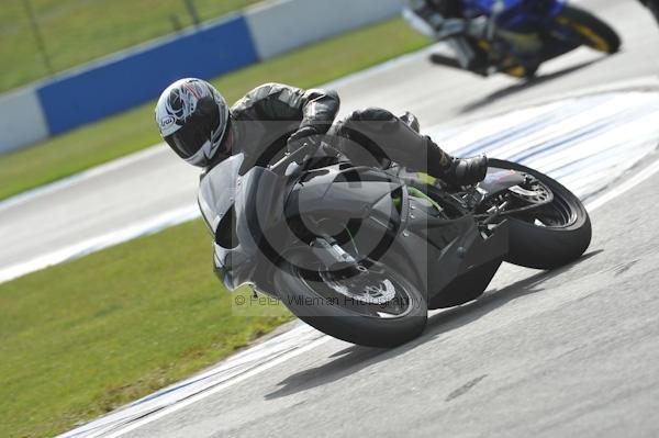 Motorcycle action photographs;Trackday digital images;donington;donington park leicestershire;donington photographs;event digital images;eventdigitalimages;no limits trackday;peter wileman photography;trackday;trackday photos