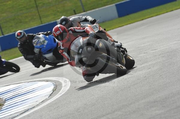 Motorcycle action photographs;Trackday digital images;donington;donington park leicestershire;donington photographs;event digital images;eventdigitalimages;no limits trackday;peter wileman photography;trackday;trackday photos