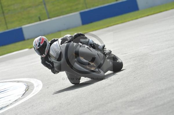 Motorcycle action photographs;Trackday digital images;donington;donington park leicestershire;donington photographs;event digital images;eventdigitalimages;no limits trackday;peter wileman photography;trackday;trackday photos