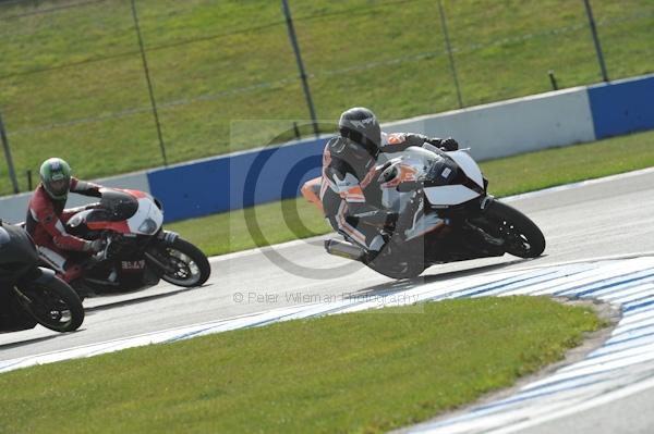 Motorcycle action photographs;Trackday digital images;donington;donington park leicestershire;donington photographs;event digital images;eventdigitalimages;no limits trackday;peter wileman photography;trackday;trackday photos