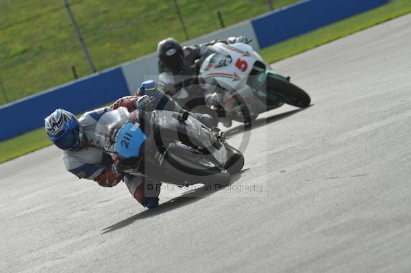 Motorcycle action photographs;Trackday digital images;donington;donington park leicestershire;donington photographs;event digital images;eventdigitalimages;no limits trackday;peter wileman photography;trackday;trackday photos