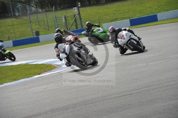 Motorcycle action photographs;Trackday digital images;donington;donington park leicestershire;donington photographs;event digital images;eventdigitalimages;no limits trackday;peter wileman photography;trackday;trackday photos