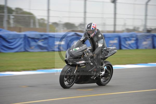 Motorcycle action photographs;Trackday digital images;donington;donington park leicestershire;donington photographs;event digital images;eventdigitalimages;no limits trackday;peter wileman photography;trackday;trackday photos