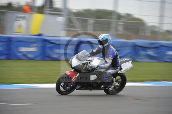 Motorcycle action photographs;Trackday digital images;donington;donington park leicestershire;donington photographs;event digital images;eventdigitalimages;no limits trackday;peter wileman photography;trackday;trackday photos