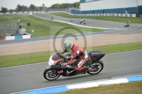 Motorcycle action photographs;Trackday digital images;donington;donington park leicestershire;donington photographs;event digital images;eventdigitalimages;no limits trackday;peter wileman photography;trackday;trackday photos