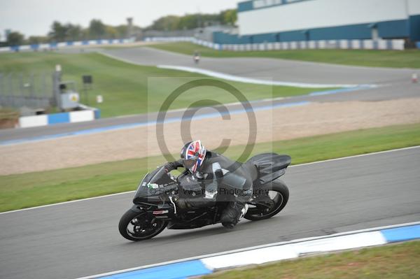 Motorcycle action photographs;Trackday digital images;donington;donington park leicestershire;donington photographs;event digital images;eventdigitalimages;no limits trackday;peter wileman photography;trackday;trackday photos