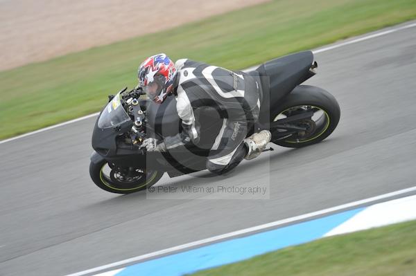 Motorcycle action photographs;Trackday digital images;donington;donington park leicestershire;donington photographs;event digital images;eventdigitalimages;no limits trackday;peter wileman photography;trackday;trackday photos