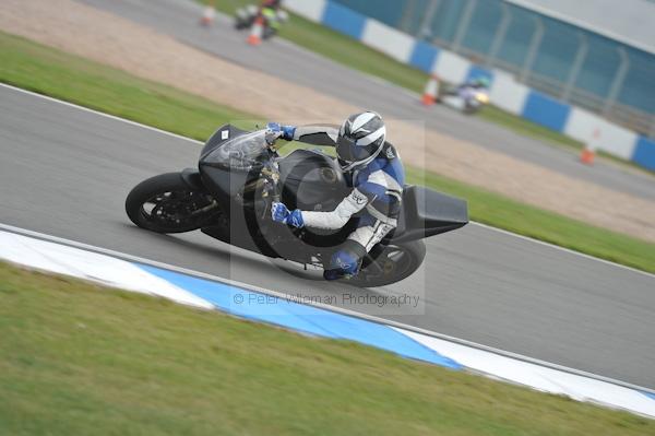 Motorcycle action photographs;Trackday digital images;donington;donington park leicestershire;donington photographs;event digital images;eventdigitalimages;no limits trackday;peter wileman photography;trackday;trackday photos