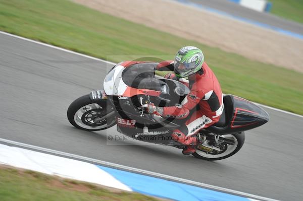 Motorcycle action photographs;Trackday digital images;donington;donington park leicestershire;donington photographs;event digital images;eventdigitalimages;no limits trackday;peter wileman photography;trackday;trackday photos